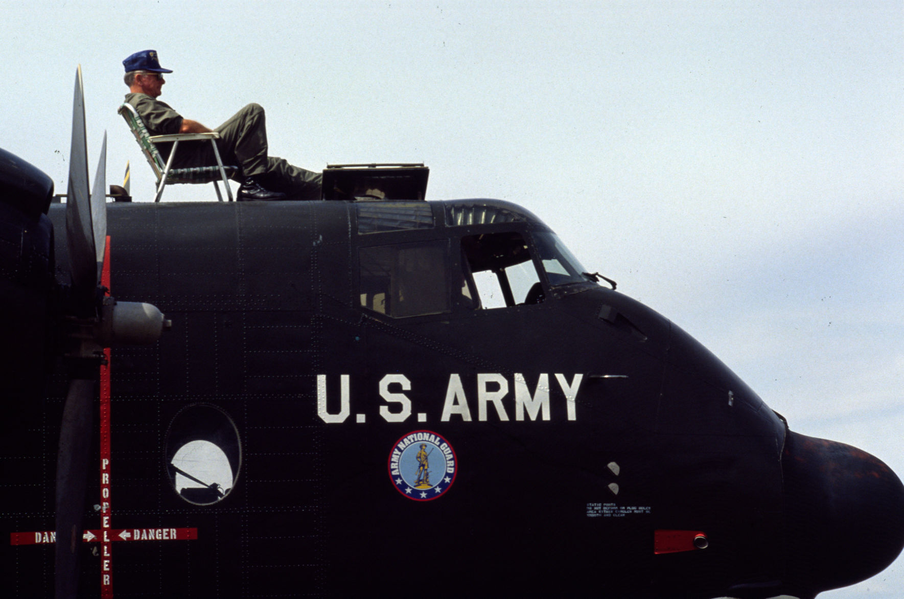 C-7 Caribou, 1990